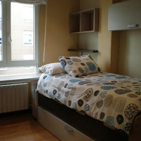 Nuevo! Pisazo En El Centro 8 Personas Santander