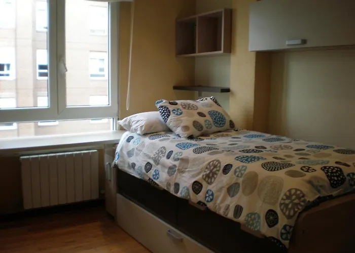 Nuevo! Pisazo En El Centro 8 Personas Santander