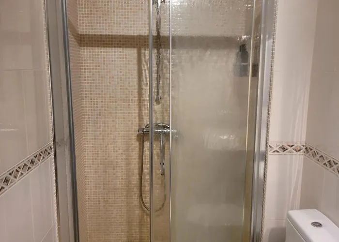 Nuevo! Pisazo En El Centro 8 Personas Santander