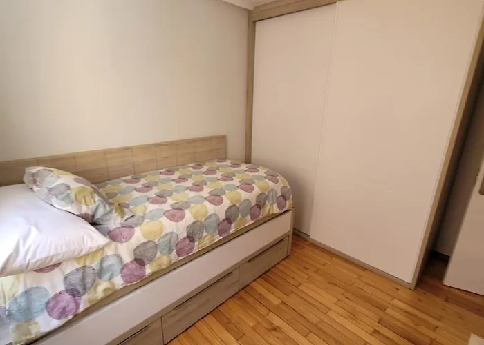 Apartmán Nuevo! Pisazo En El Centro 8 Personas Santander