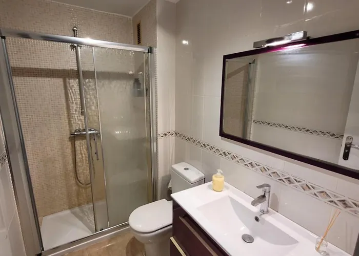 Apartmán Nuevo! Pisazo En El Centro 8 Personas Santander