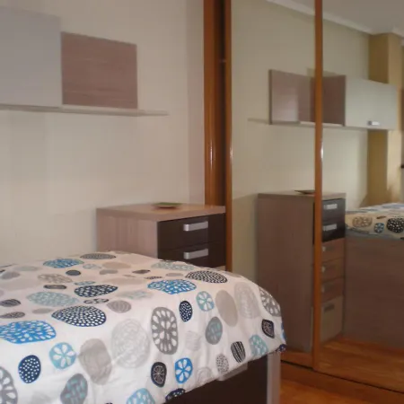 Nuevo! Pisazo En El Centro 8 Personas * Santender